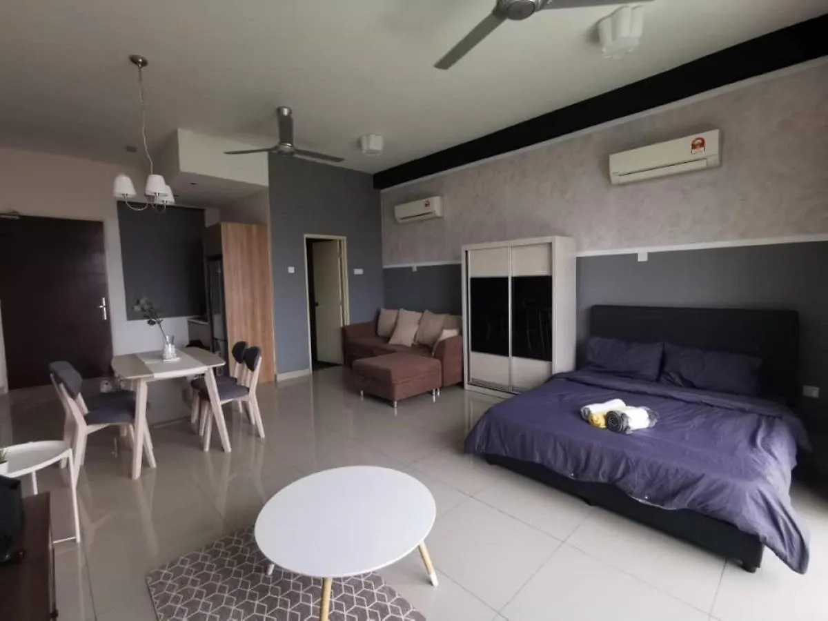 11-Modern Homestay Palazio Lake View Mount Austin Palazio Near Aeon Themepark Toppen Ikea Johor Bahru Apartment