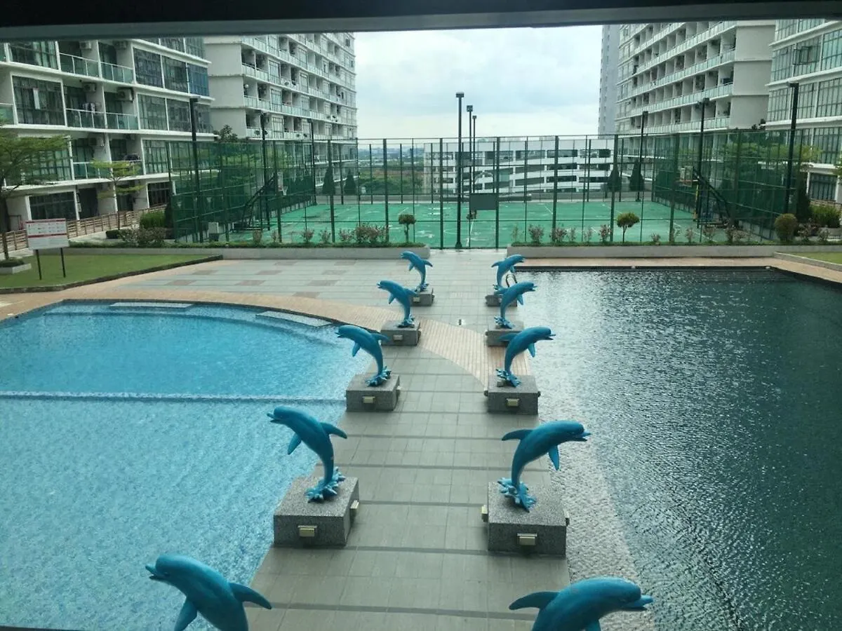 Apartment 11-Modern Homestay Palazio Lake View Mount Austin Palazio Near Aeon Themepark Toppen Ikea Johor Bahru