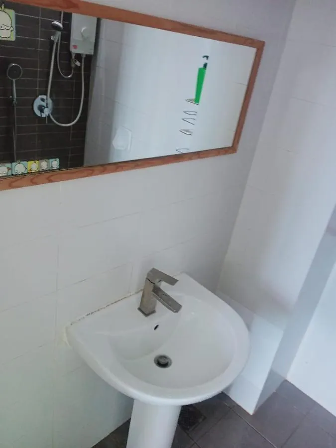 Apartment 11-Modern Homestay Palazio Lake View Mount Austin Palazio Near Aeon Themepark Toppen Ikea Johor Bahru Malaysia